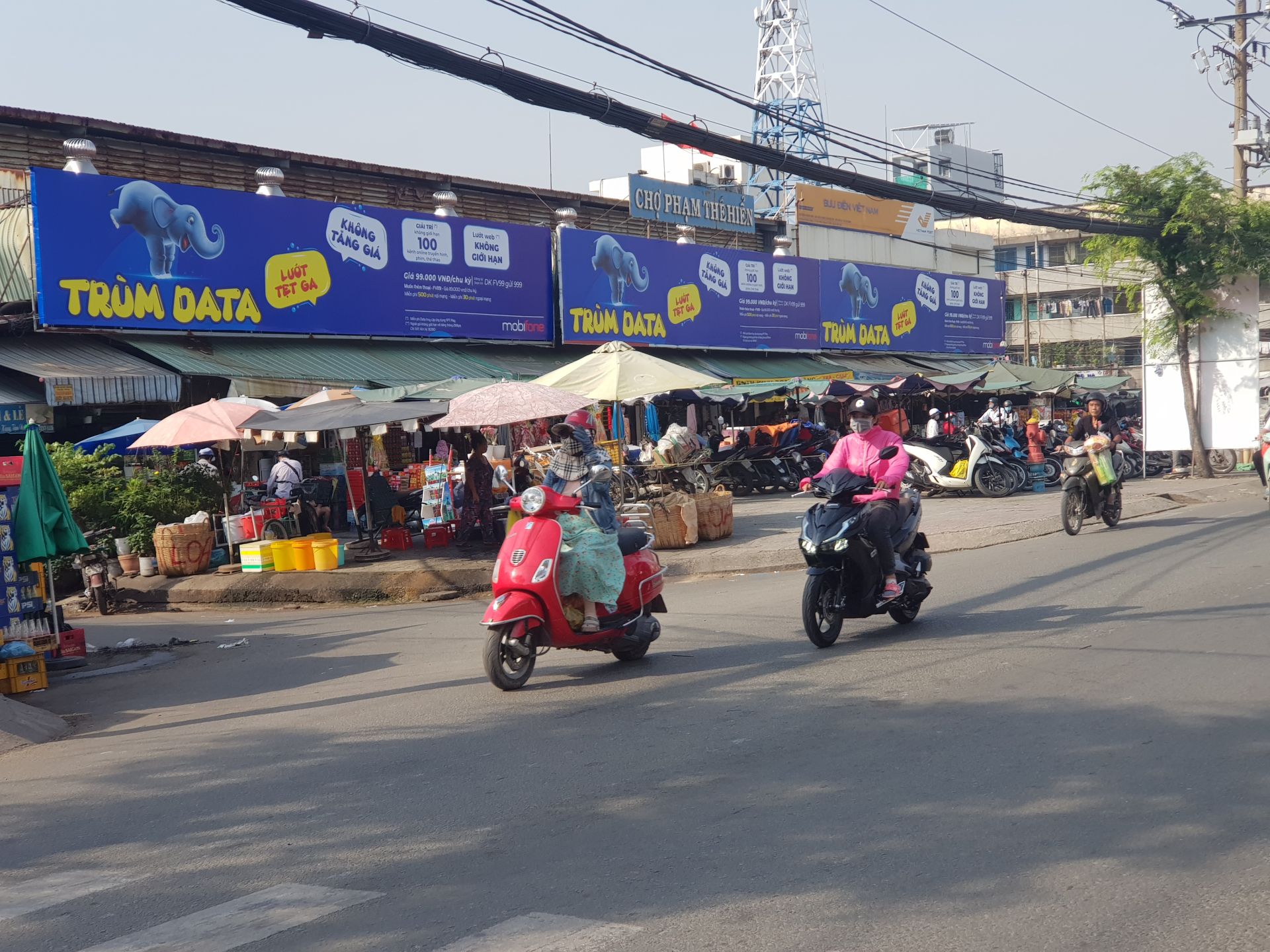 Chợ Phạm Thế Hiển (1)