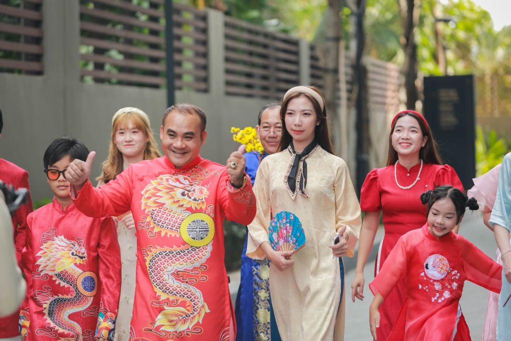 team butvangcorp tết 2024
